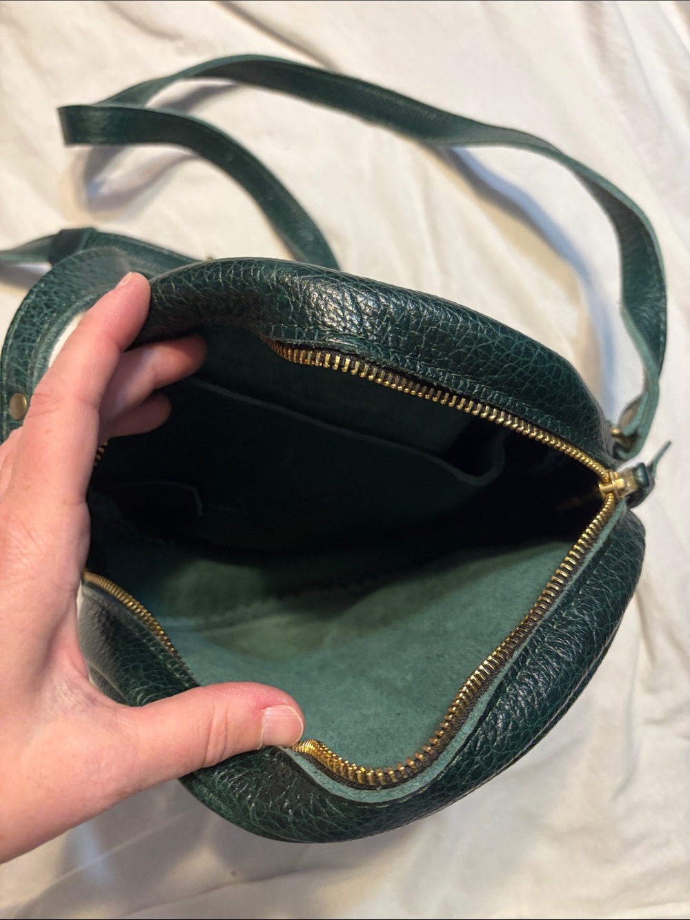Portland Leather Large Circle Crossbody with Adjustable Strap - Picture 2 of 2
